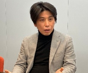 インタビューを通じて
